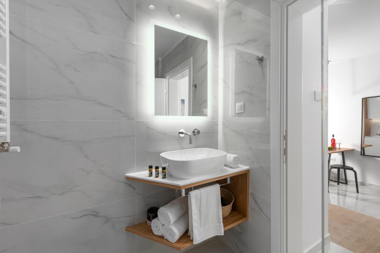 Ιωκα Suites / The Urbitality Project Thessaloniki Exterior foto